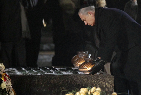 Auschwitz victims mourned on 65th anniversary