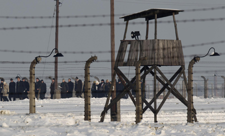 Auschwitz victims mourned on 65th anniversary