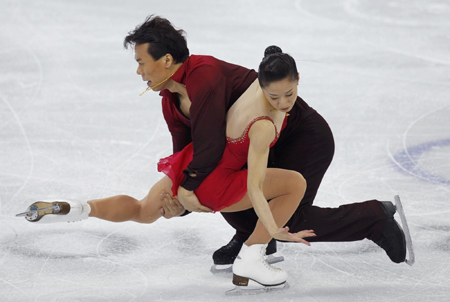 Shen and Zhao win pairs gold