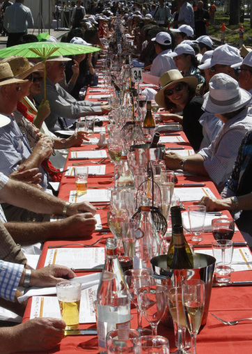 World's Longest Lunch event hold in Melbourne
