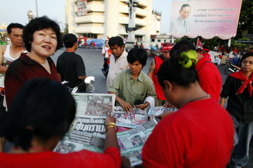 Thai protesters call off march for holiday