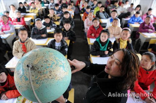 Pupils promote World Earth Day with their pens