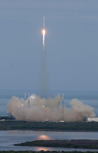 Millionaire's test rocket reaches orbit on 1st try