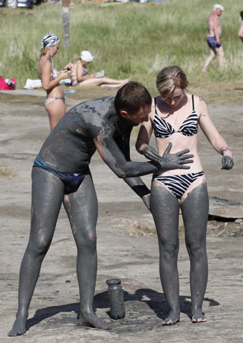 Mud bath in Russia