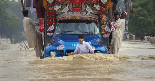 Flashfloods wreak havoc on Pakistan, killing hundreds