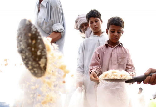 Food shortage threatens life in Pakistan