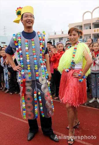 Teachers’ low-carbon fashion show