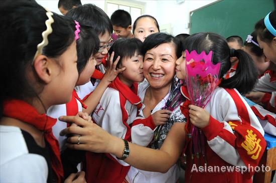 Students celebrate Teachers' Day with love