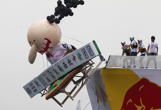 Flugtag takes a splashy flight in HK