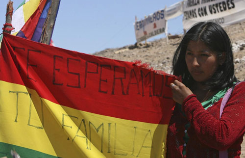 Chile to start freeing miners on Tuesday night