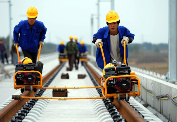 Train from Beijing to Shanghai in 4 hours on track