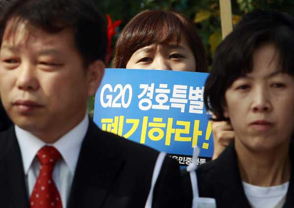 In Seoul, protest waits for G20 leaders