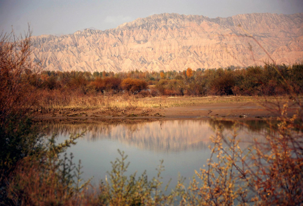 Autumn scenes from upper reaches of Yellow River