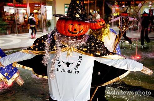 Shops light up for Halloween