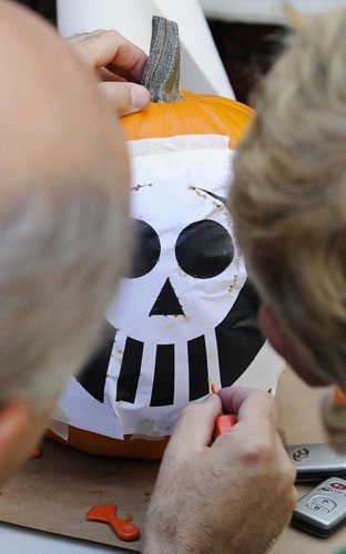 Jack-o'-lanterns made ahead of Halloween