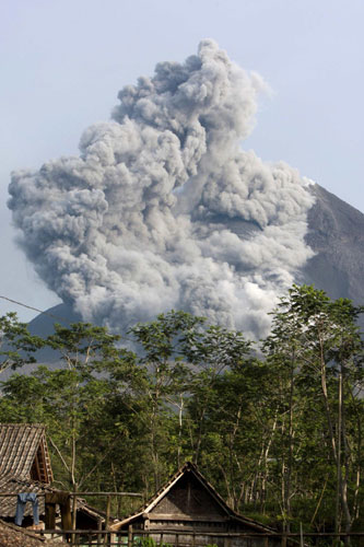 Quake-triggered eruption reoccurs after causing fatality