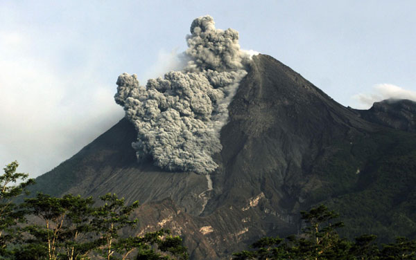 Quake-triggered eruption reoccurs after causing fatality