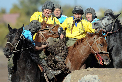 Goat grabbing competition held in Kyrgyzstan