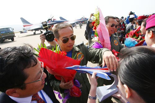 Chinese aerobatic team perform at air display