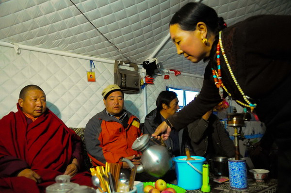 Yushu quake survivors brace for winter