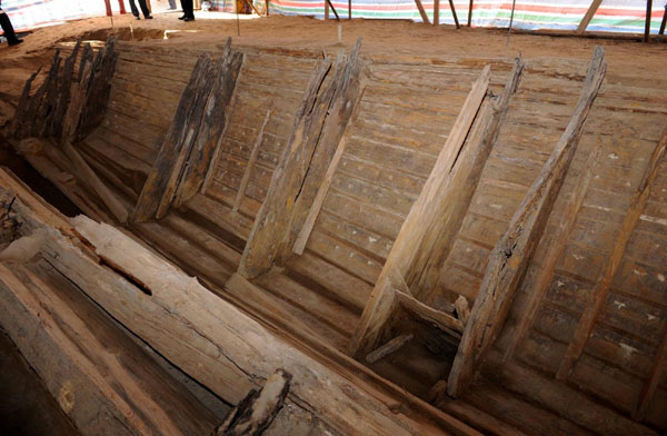 Ancient merchant ship unearthed in E China