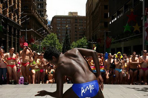 Swimwear parade in Sydney to challenge Guinness record