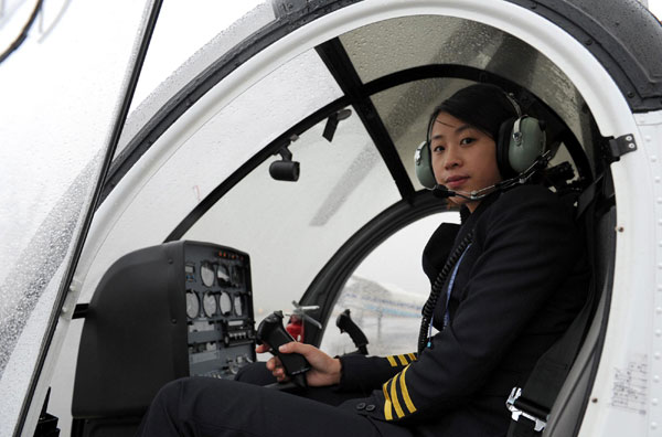 Chinese women chopper pilots fly high