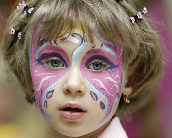 Children beauty contest for Chirstmas in Russia