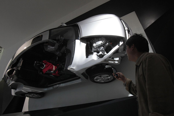 Automakers forecast strong China car sales