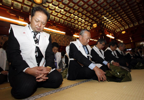 Pray in Tokyo's shrine of business