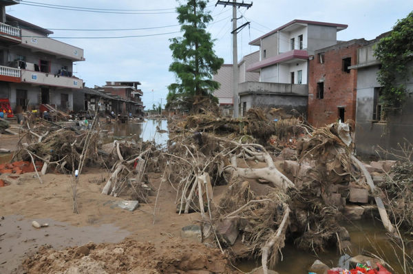 Floods, droughts highlight water challenges