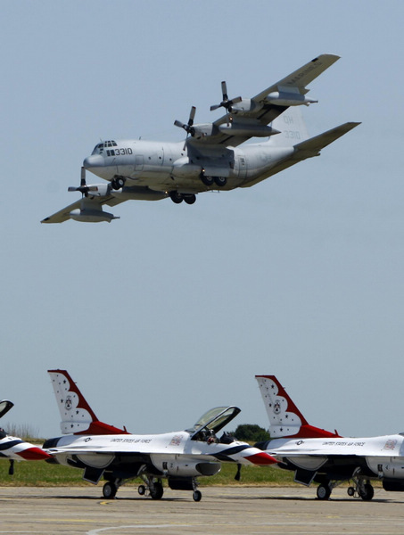 Romanian - US airshow performance