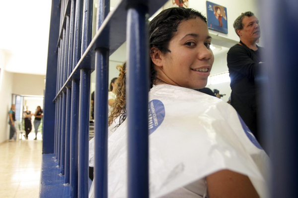 Inmate beauties compete for 'Miss Penitentiary' 