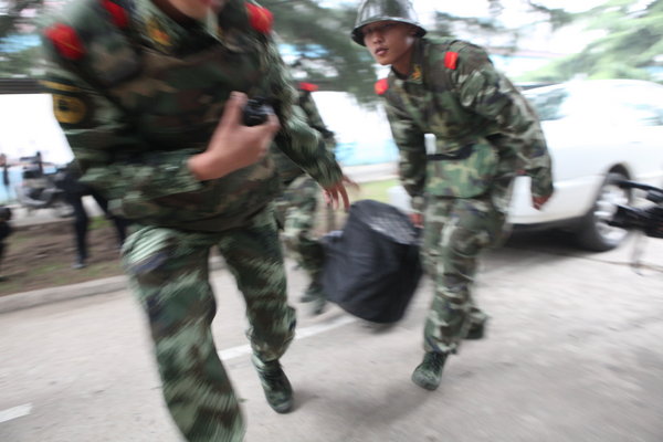 Prison break drill held in Central China