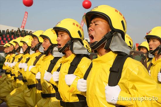 Massive fire rescue drill held in NE China city