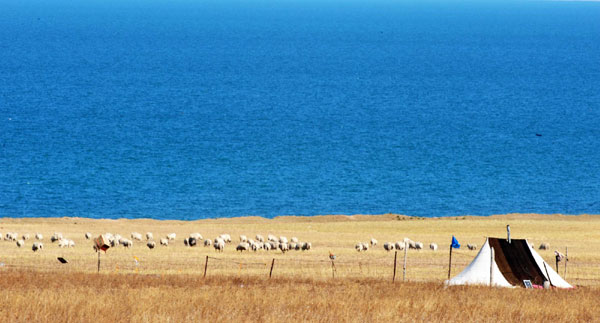 China's largest lake expands its charm