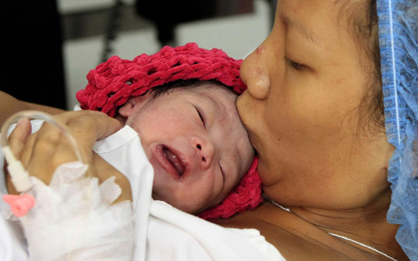 Seven billionth baby born in Philippines