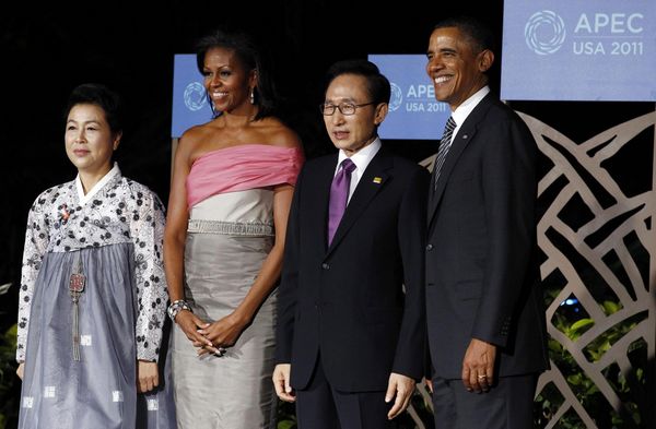 Leaders at APEC Summit