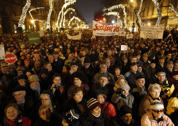 Hungarians protest against new constitution in Budapest