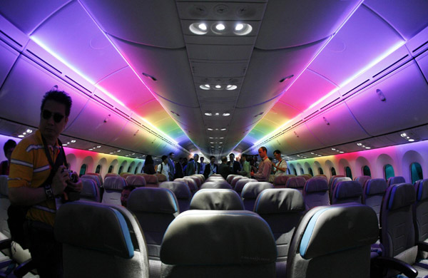 Interior tour of the Boeing 787