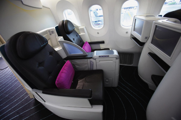 Interior tour of the Boeing 787