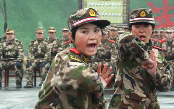Soldiers in E China compete for Women’s Day