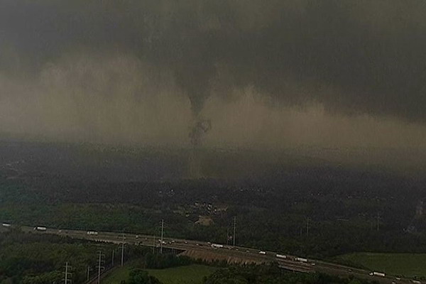Power cut, flights delayed after Texas tornado