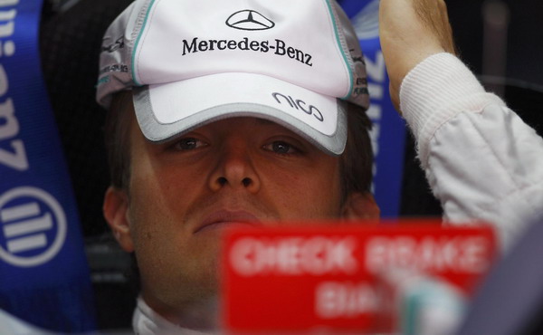 Rosberg roars to maiden pole at Chinese GP