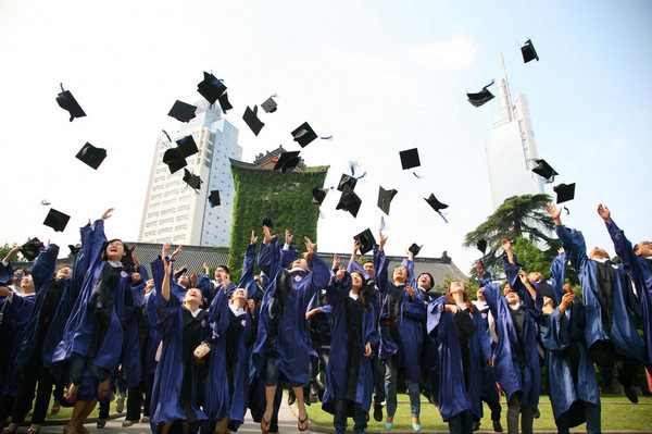 Strike a pose at graduation time