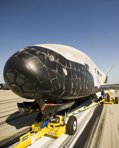 US military's unmanned robotic space shuttle
