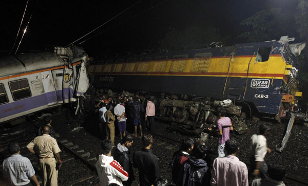 25 injured in train collision in India