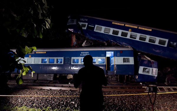 25 injured in train collision in India