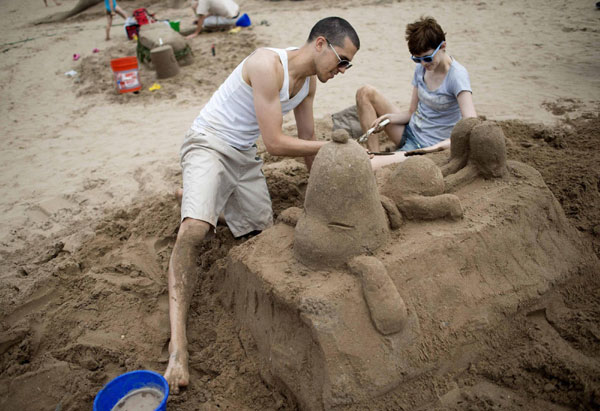 Sand Sculpting Contest kicks off in New York