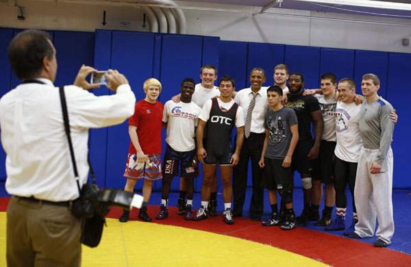 Obama visits US Olympic Training Facility